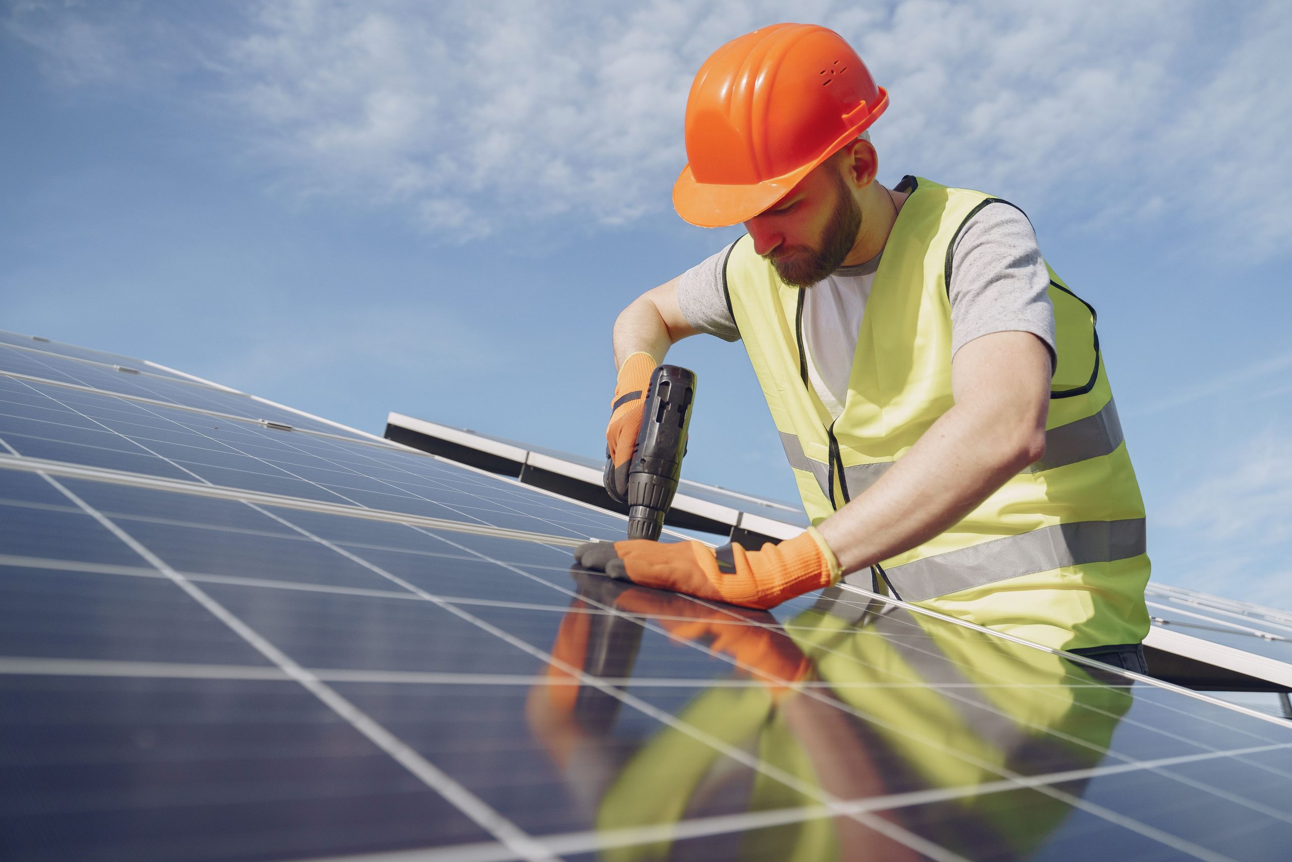 Rooftop Solar Installation – Sustainable Energy for Homes & Business